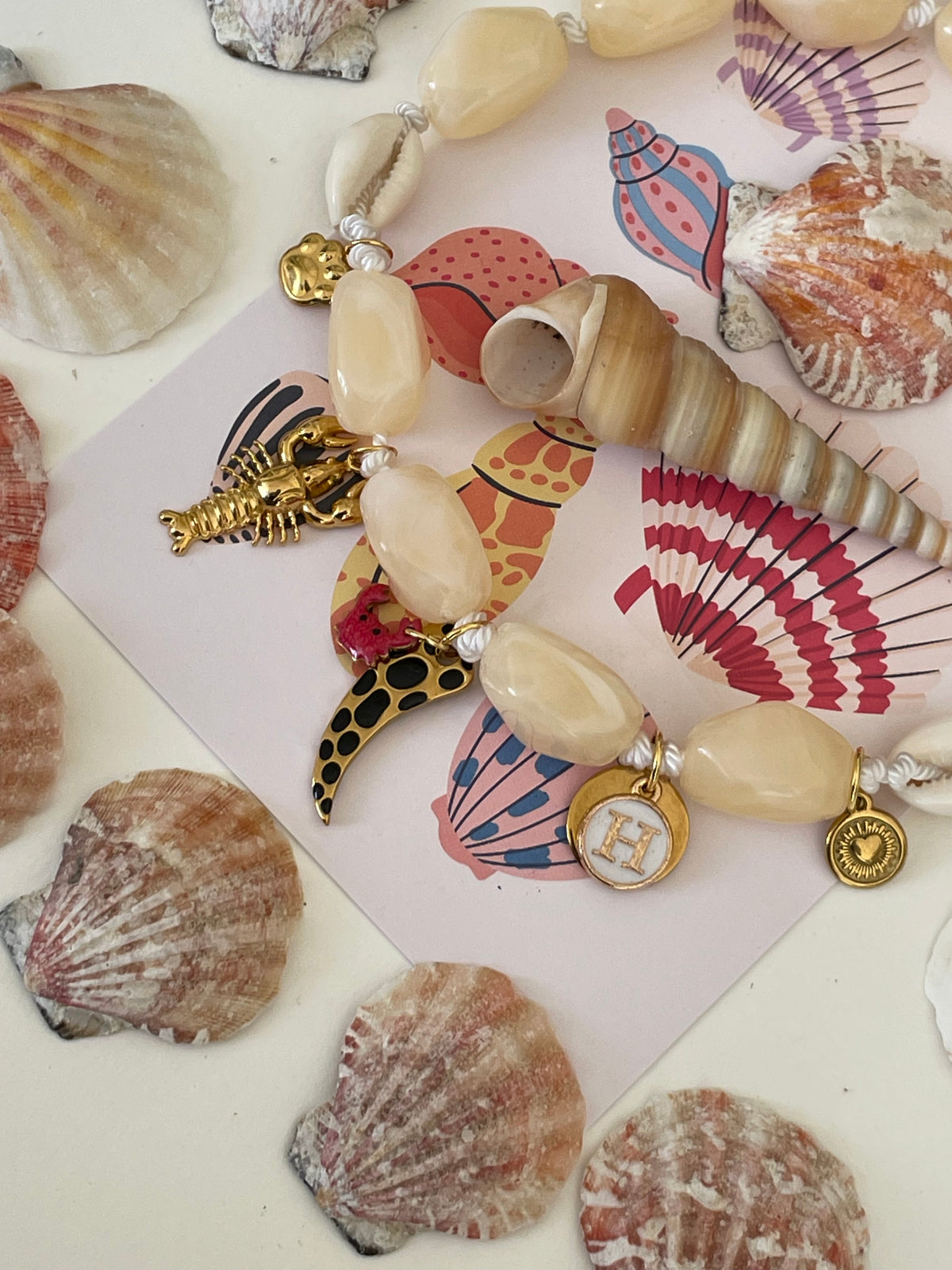 1B/ Collier PASTEL SUMMER LOVE White LÉO 🤩🌊🐾🤍🦞🐚😍