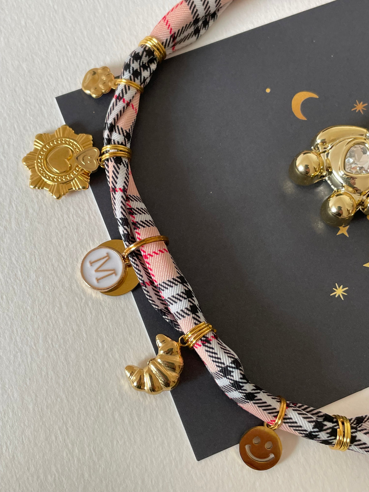 1C/ Collier bandana foulard RHOMBE CROISSANT LOVE & CHARMS 🥐✨🥰❤️🤩🧸