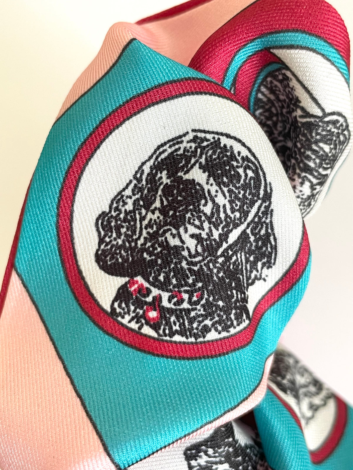 1B/ Collier bandana foulard & chouchou satiné réversible MATCHY MATCHY DOLCE VITA, VESPA E LOULOU 🛵🐶☀️🐾👱🏻‍♀️🩷♥️🩷🇮🇹