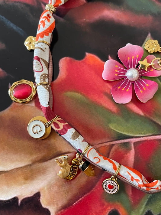 1A/ Collier SQUIRREL & Médaille FLOWER NACRE 🐿️🤎♥️✨⭐️🍁🐾🐶😍
