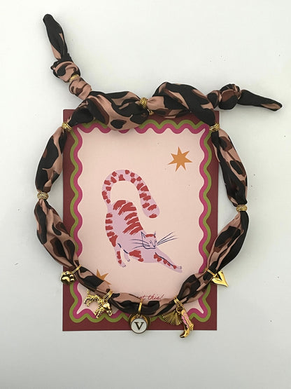 1B/ COLLIER BANDANA FOULARD  LEO 🐆🥰🤎✨🪭 pour PAM 😘