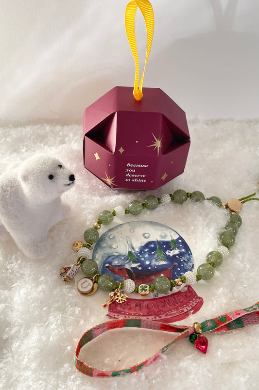 1C/ Boule de Noël SURPRISE WOOFMAS 🎁👀🎄♥️💛🐶😻✨🔔