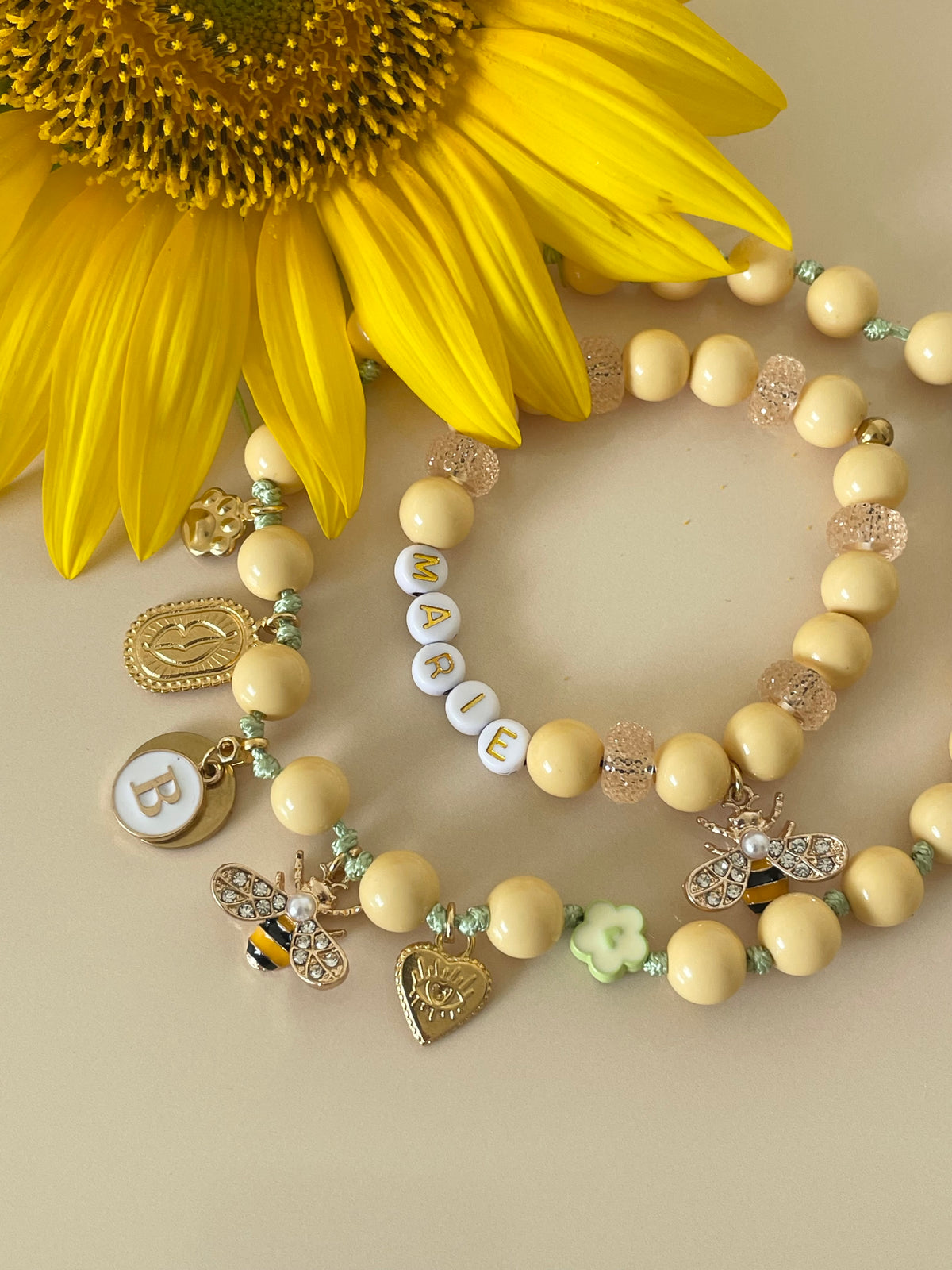 1J/ Collier & Bracelet MATCHY MATCHY BEBEILLE LOVE 🐝🌻💛💋😍🐾 pour EMMA ❤️