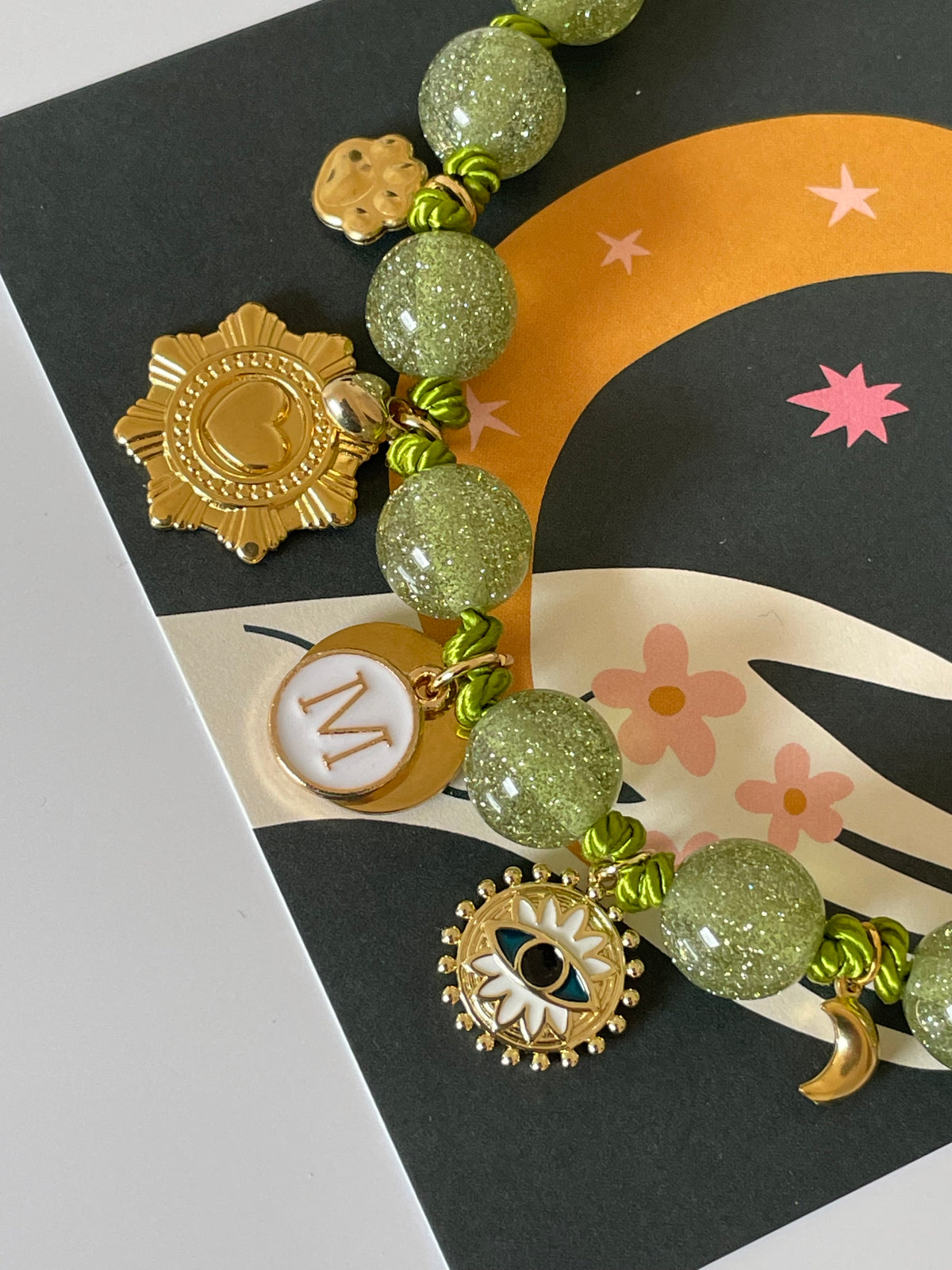 1F/ Collier  LOVE GLITTER OLIVE 🤩✨✨👁️🐾🌛✨